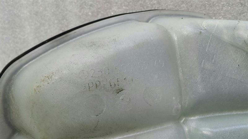 Mercedes SL R230 Expansion Tank A2305000249 Expansion Tank Coolant SL350