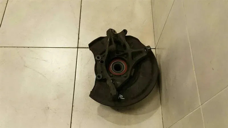 Mercedes W219 CLS55 AMG Left Rear Hub A2113504508 Wheel Bearing Housing Rear Left