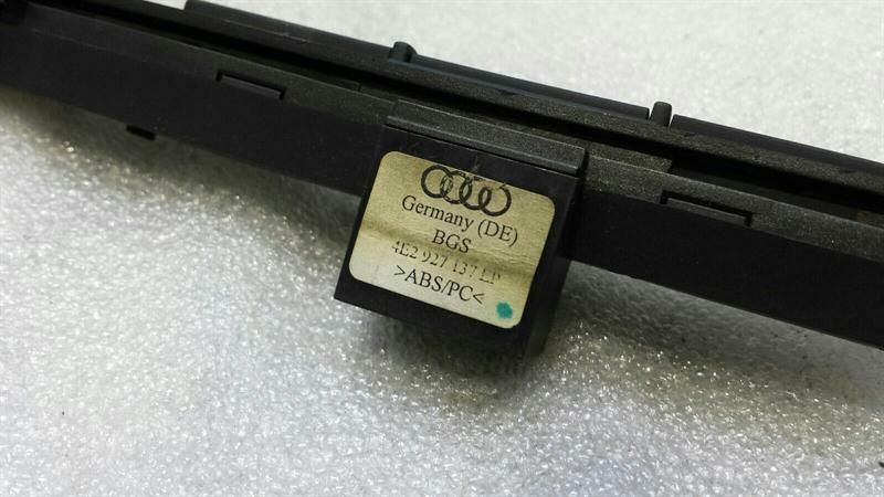 Audi S8 D3 RHD switch block 4E2927137EP right handlebar