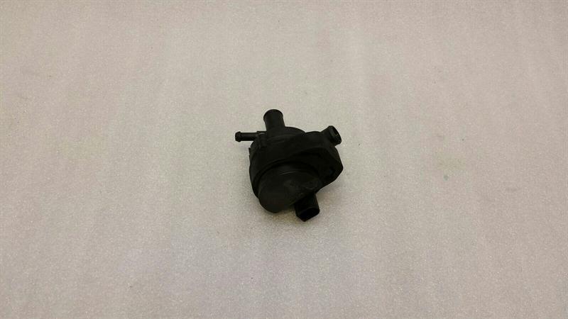 Mercedes E Class W212 Additional Cooling Pump A2118350028 Coolant Pump Pump