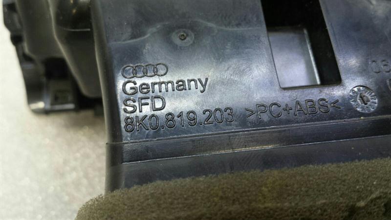 Audi A4 8K Rear Air Vent 8K0819203 Ventilation Nozzle Rear Vent