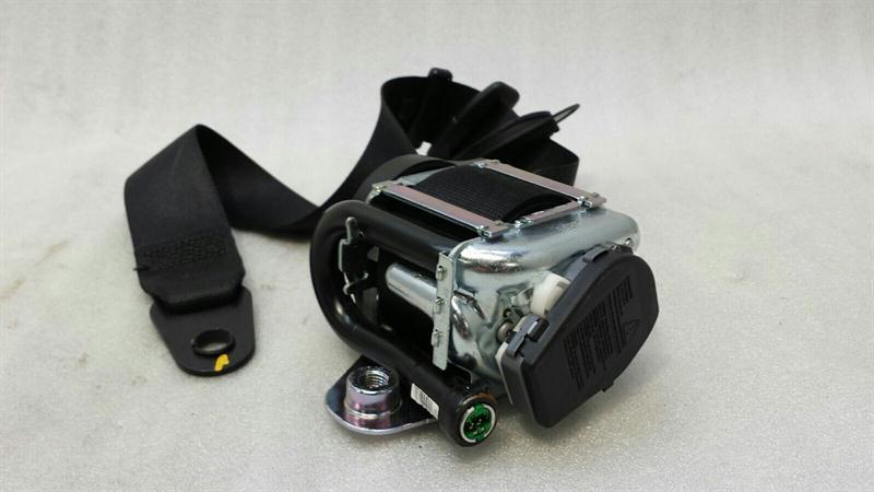 Mini Countryman S R60 right front seat belt 9802354 seat belt front right