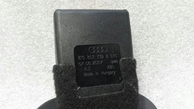 Audi S5 8T belt buckle 8T0857739B belt buckle right