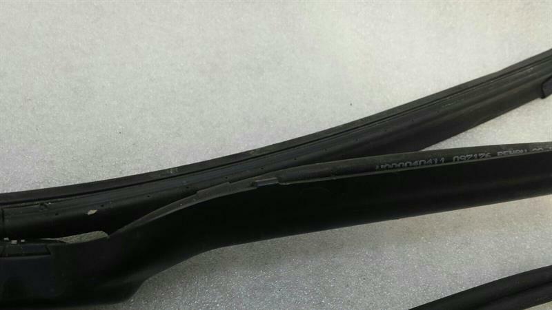 MERCEDES S-CLASS W222 RHD Wiper Arm A2228200744 RIGHT HAND DRIVE SET