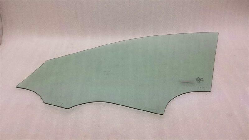 Mercedes C Class W205 FRH Door Glass A2057250110 Door Window Front Right VR RE