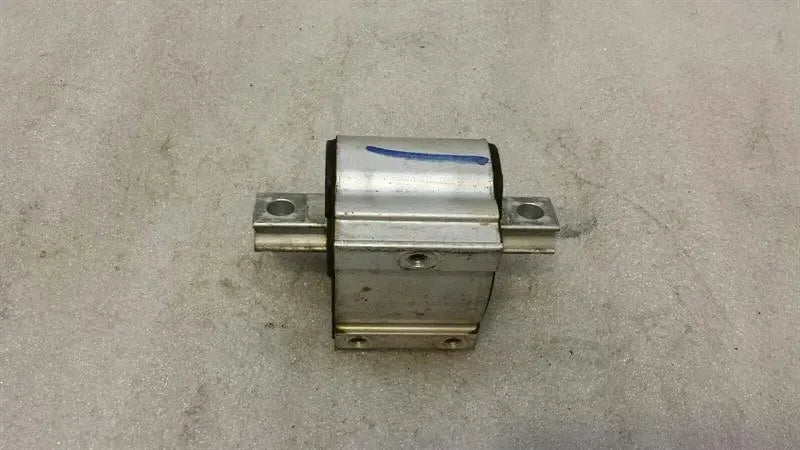 Mercedes C Class W205 Gearbox Mount A2052403300 Gearbox Mount