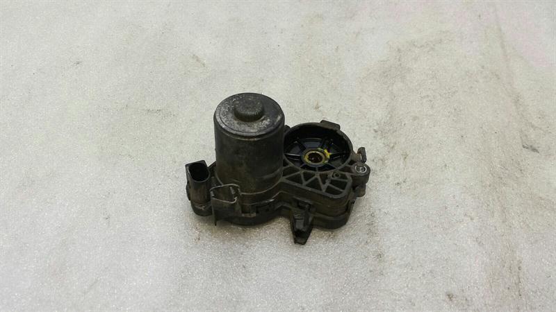 MERCEDES C CLASS W205 PARK BRAKE ENGINE A0009061303 ACTUATOR PARKING BRAKE RIGHT