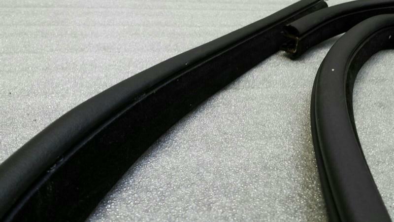 DODGE CHARGER LX LD Front Door Seal 1KW33DX9AH Door Seals