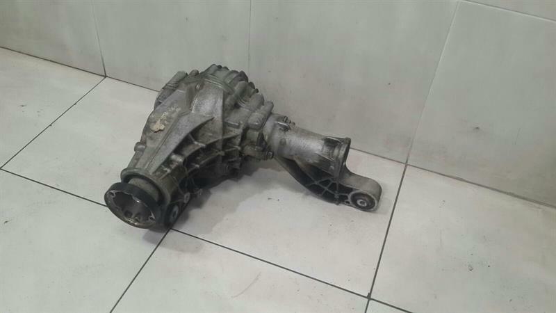 Mercedes R63 AMG W251 Front Diff A1643302702 Differential Front Ratio 3.45