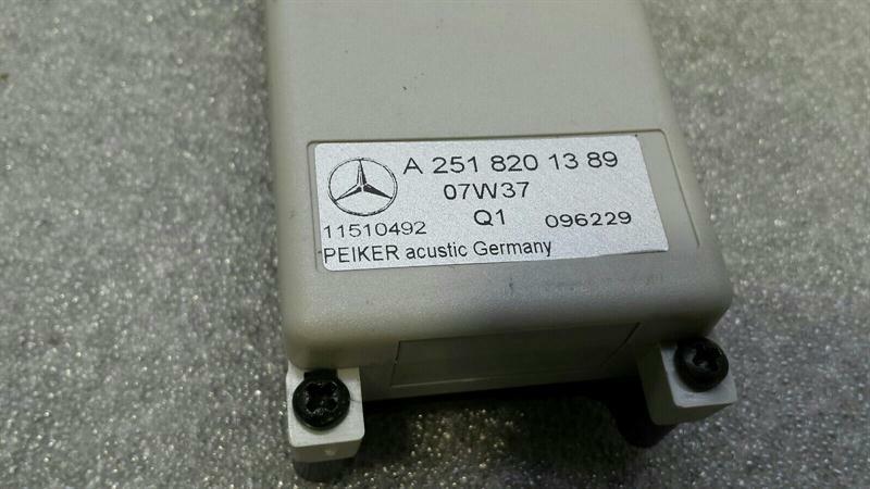 Mercedes ML63 W164 Electronic Module Radio AmplifierA2518201389 Control Unit