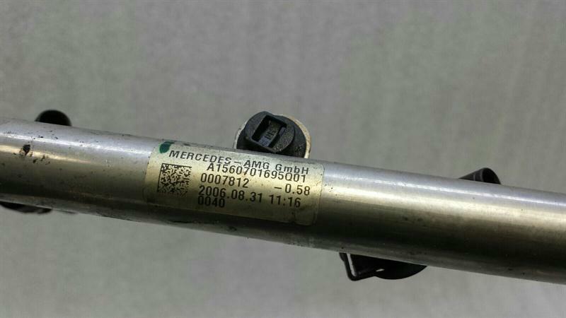 Mercedes CLS W219 Fuel Rail A1560701795 Injection Strip Pipe Distributor M156 V8