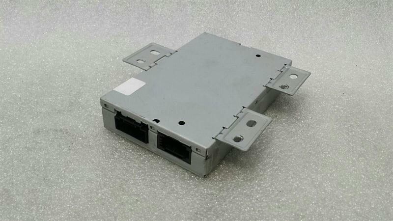 Mercedes SL R230 Electronic Module A2048708026 Control Unit Multimedia Interface.