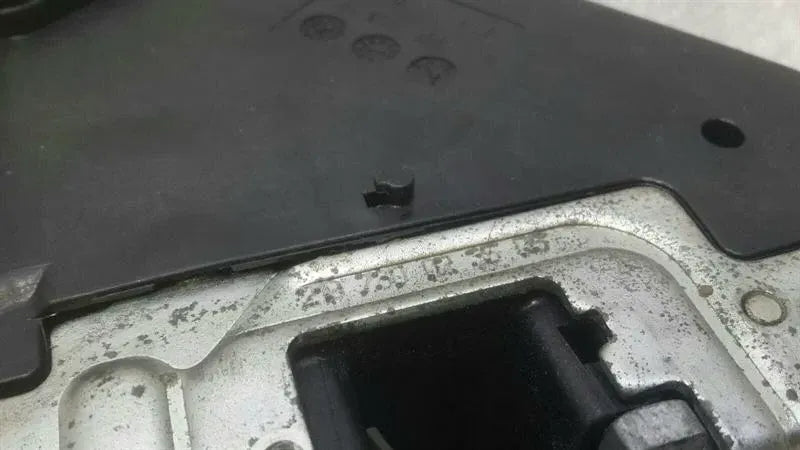 Mercedes CLS W219 rear right door lock A2197300235 door lock rear right HR