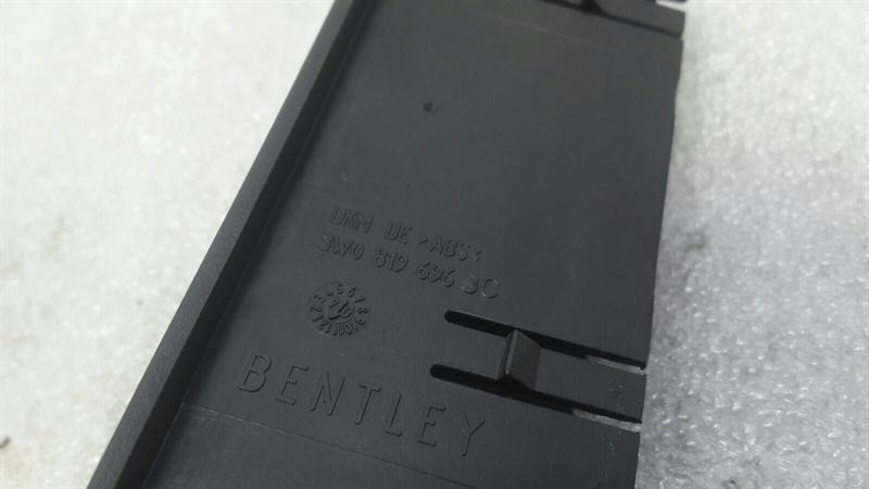 Bentley Continental GT right door air vent 3W0819696BC ventilation grille door right