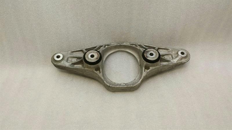 BMW 5 Series F10 M5 rear diff holder bracket 2284474 holder carrier