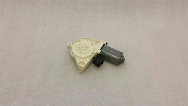 Mercedes S-Class W221 RLH Door Window Motor A2218202942 Window Regulator Motor