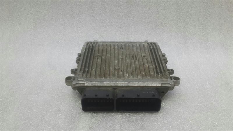 Mercedes R Class W251 Engine ECU A6421508300 Engine Control Unit OM642 V6 Diesel