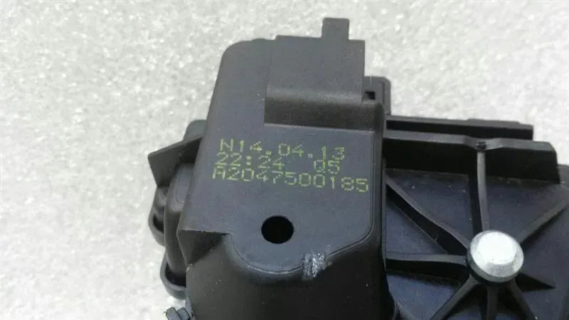Mercedes SLK R172 Boot Lock A2047500185 Tailgate Lock