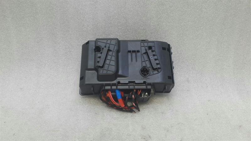 Mercedes C Class W205 Fuse Box A2225402250 Fuse Box