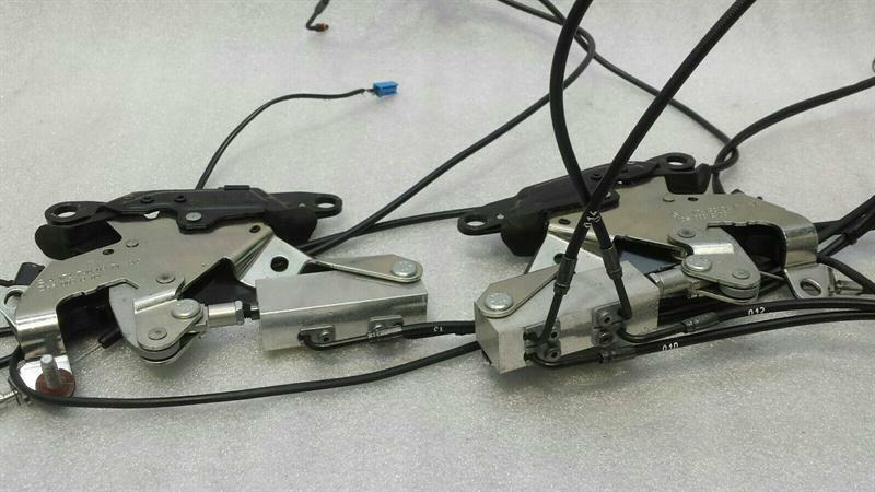 Mercedes SLK R172 Roof Hydraulic Cylinder Hinge A1727900371 Hydraulic Cylinder