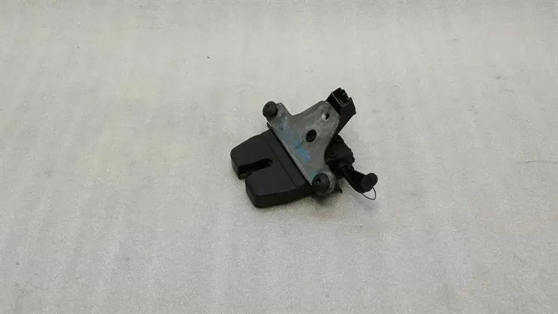 Aston Martin Vantage V8 Boot Lock 8N51-F442A66-BC Tailgate Lock