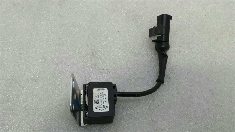MERCEDES GT C190 GTR REAR ACCELERATION SENSOR A1979050400 Acceleration Sensor