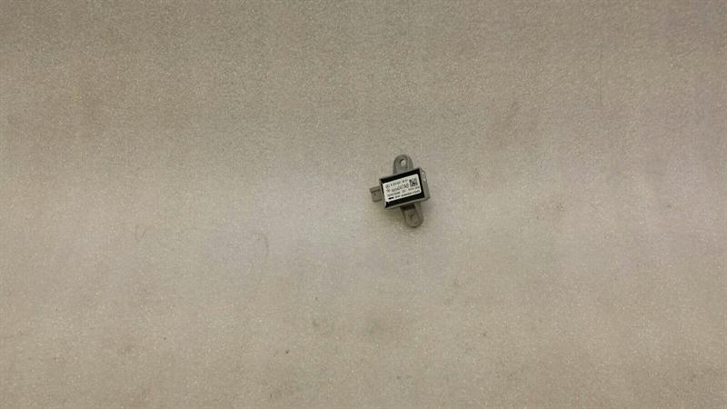 Mercedes GLK X204 Crash Sensor A2048210651 Impact Sensor