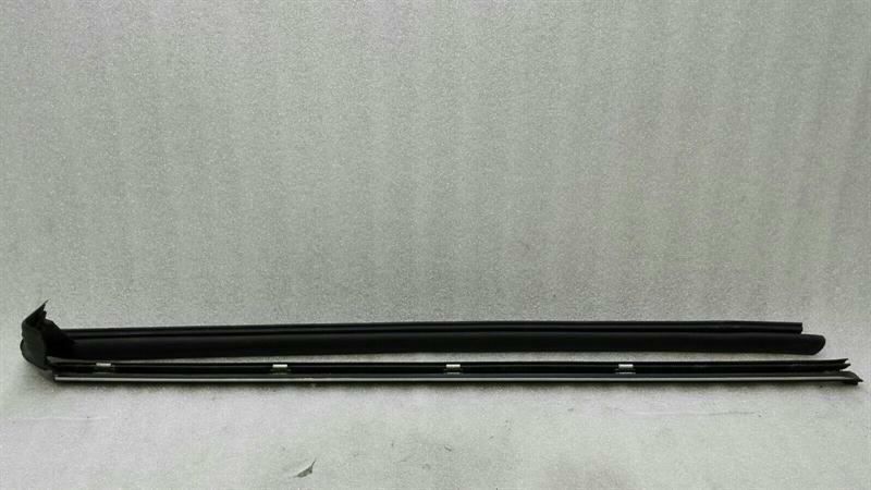 Mercedes CLK W209 rear right body moulding A2096700422 strip rear right