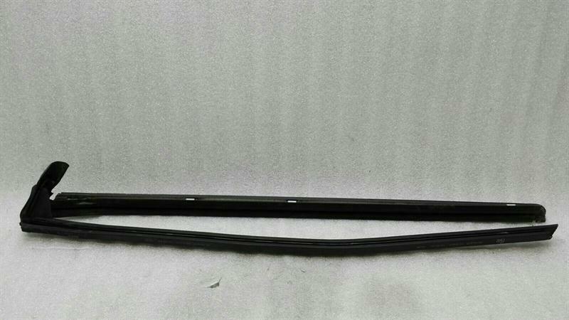 Mercedes CLK W209 Rear Left Body Moulding A2096700322 Bar Rear Left