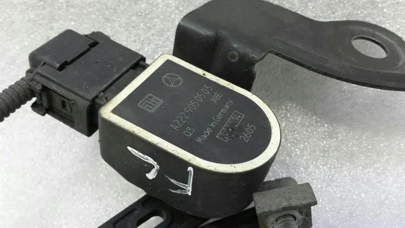 Mercedes S-class W222 FLH Xenon Level Sensor A22290503 Level Sensor