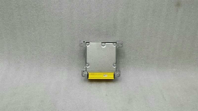 Mercedes CLS W218 Safety Module ECU A2189015200 Air Control Unit SRS.