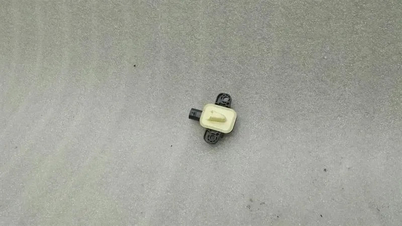Mercedes GLS X166 W166 W292 Crash Sensor A1668210351 Impact Sensor