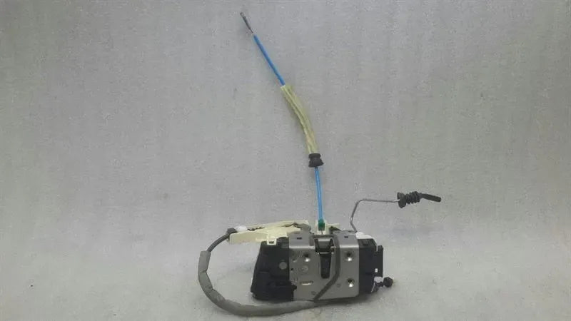 Mercedes W166 rear right door lock A2047303635 door lock rear right HR