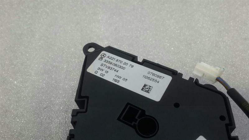 Mercedes S-Class W221 left seat switch A2218702079 seat switch left