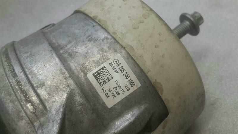 Mercedes E Class W238 Left Engine Mount A2052401000 Engine Mount Left