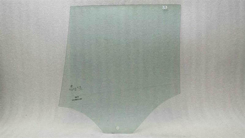 BMW X1 F48 right rear door glass 7349498 door window rear right