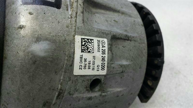 Mercedes C Class W205 Left Engine Mount A2052400200 Engine Mount Left M274