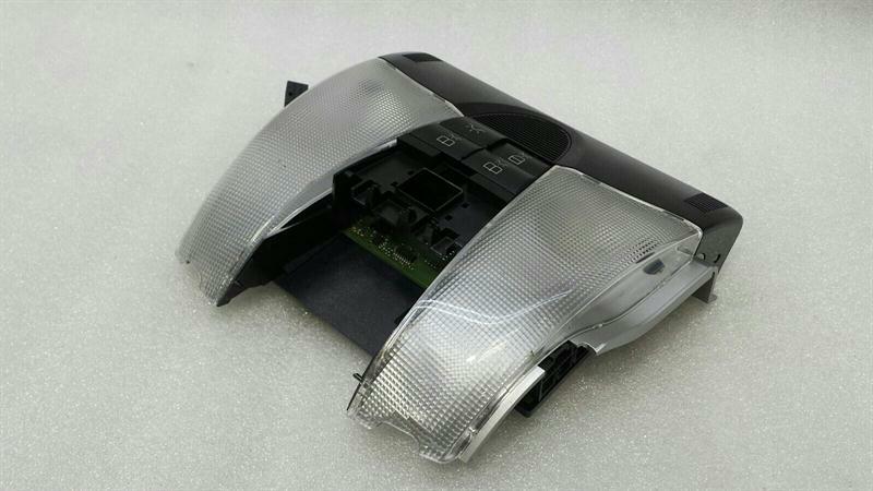 Mercedes SLK R171 dome light A1718202401 9051 interior light interior light