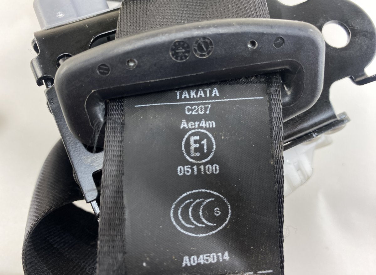 8976C2 8976C3 Seat Belt Set DS DS 4 / DS 4 CROSSBACK (07.15-)