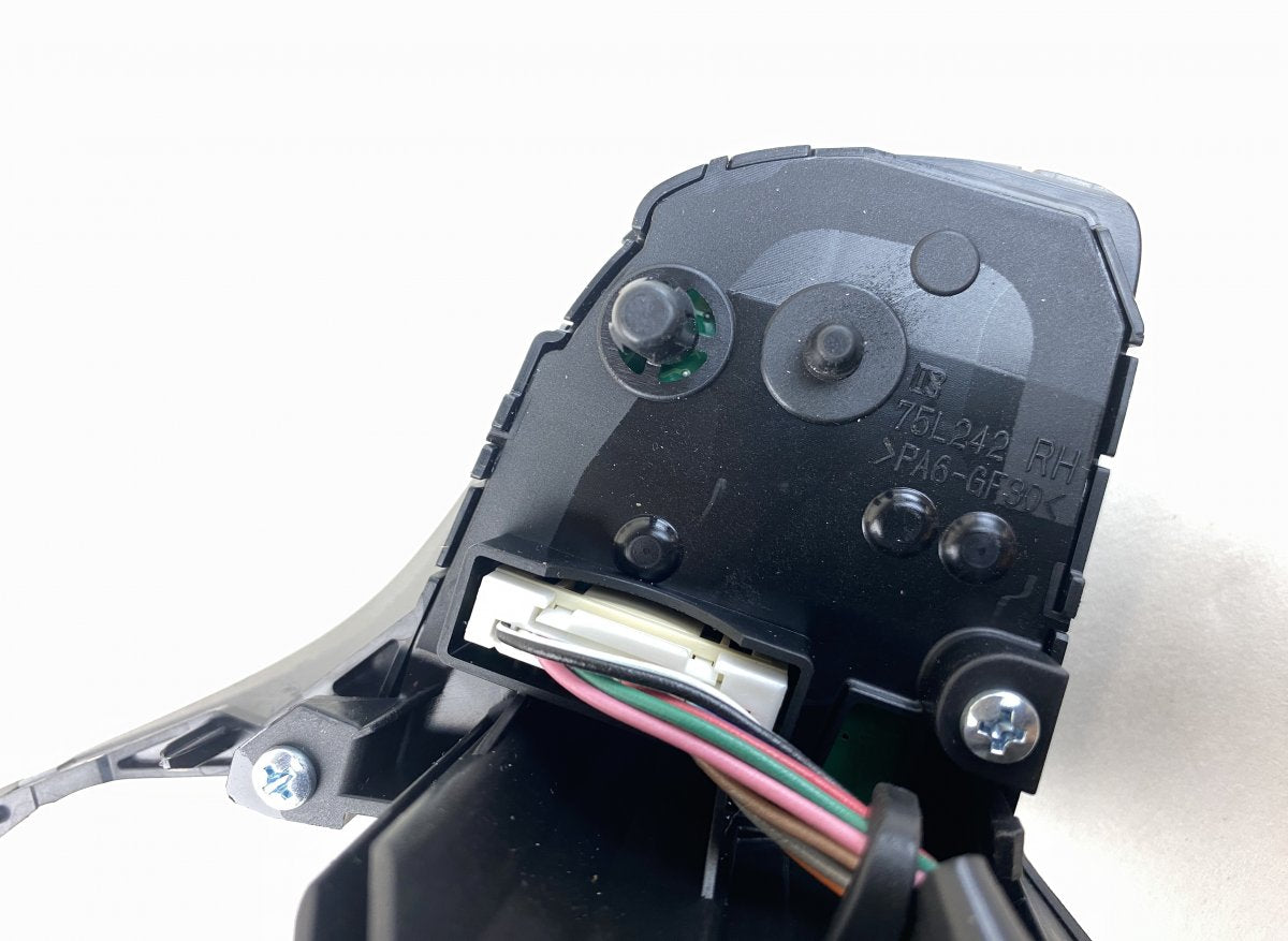 8425076210 Steering wheel MF switch set LEXUS UX (AA10, AH10) (2018-)