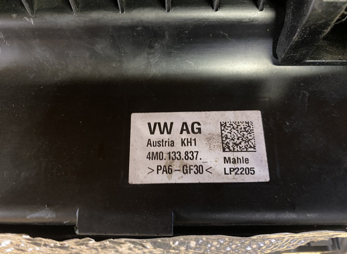 4M0133837 Air Cleaner (filter box) AUDI Q7 (4MB, 4MG) (2015-)