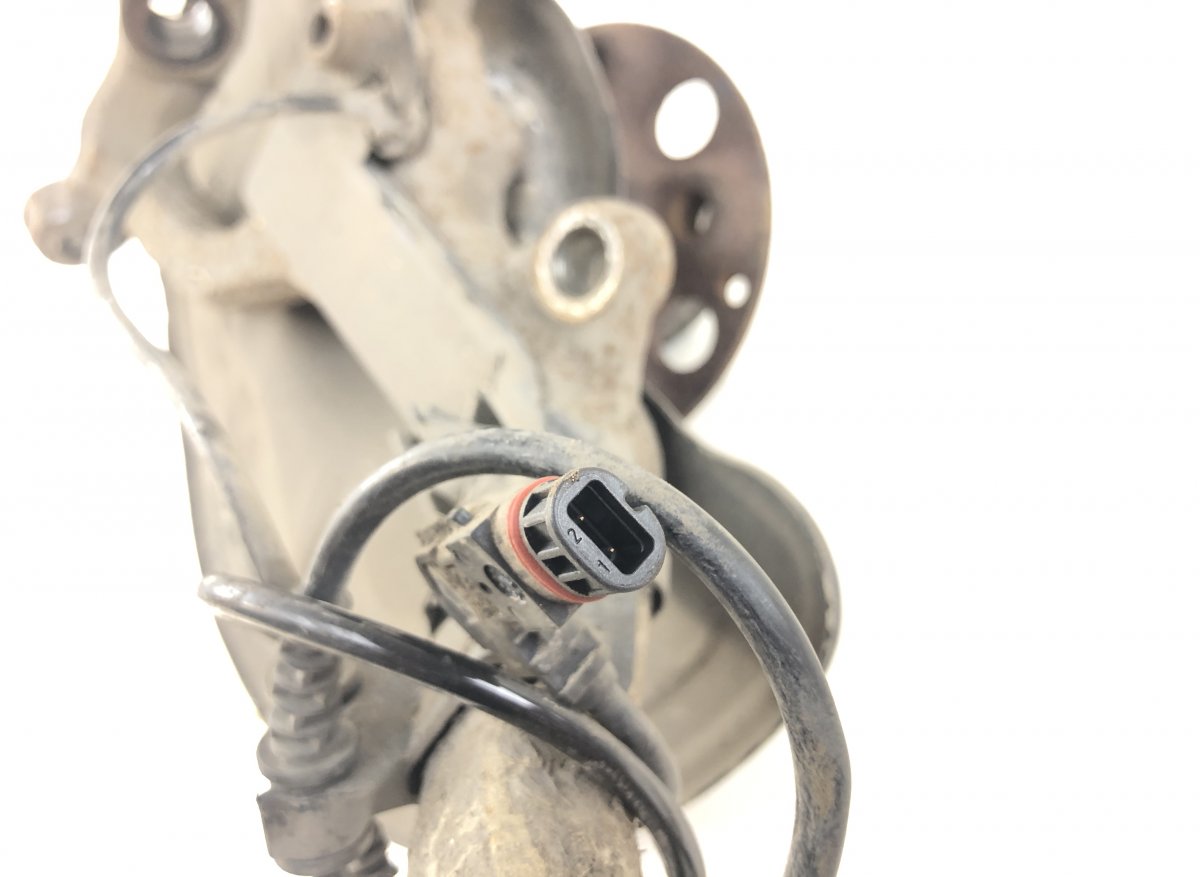 A2113306420 Wheel bearing housing front left MERCEDES-BENZ SL-CLASS (R230) (2001-2012)