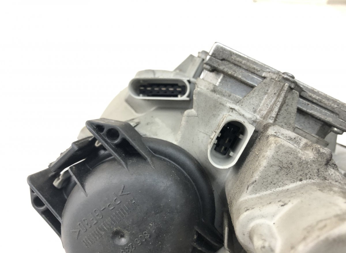 0301176475 Headlight left MERCEDES-BENZ SL-CLASS (R230) (2001-2012)