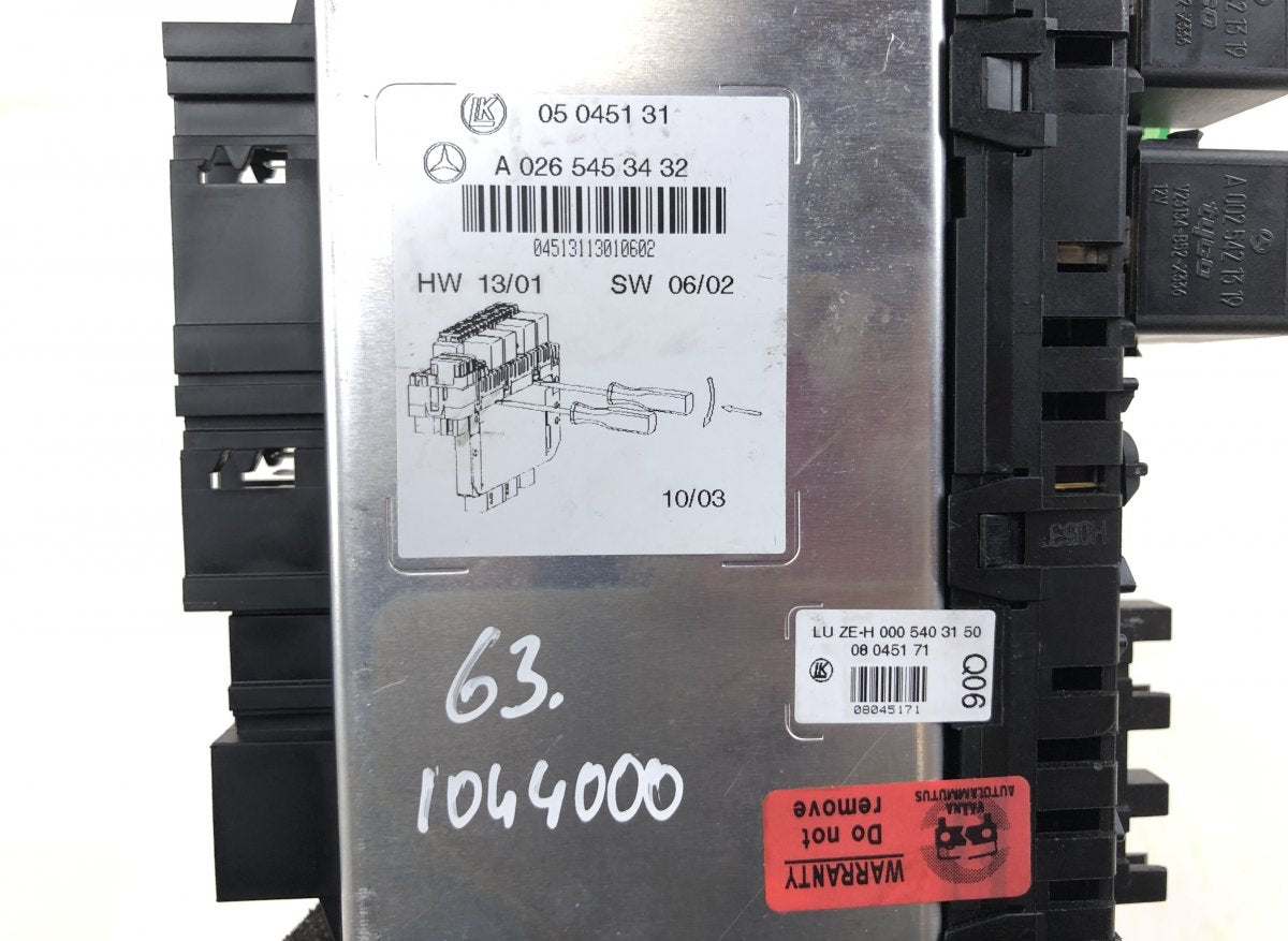 05045139 05045135 05045131 Fuse box MERCEDES-BENZ SL-CLASS (R230) (2001-2012)