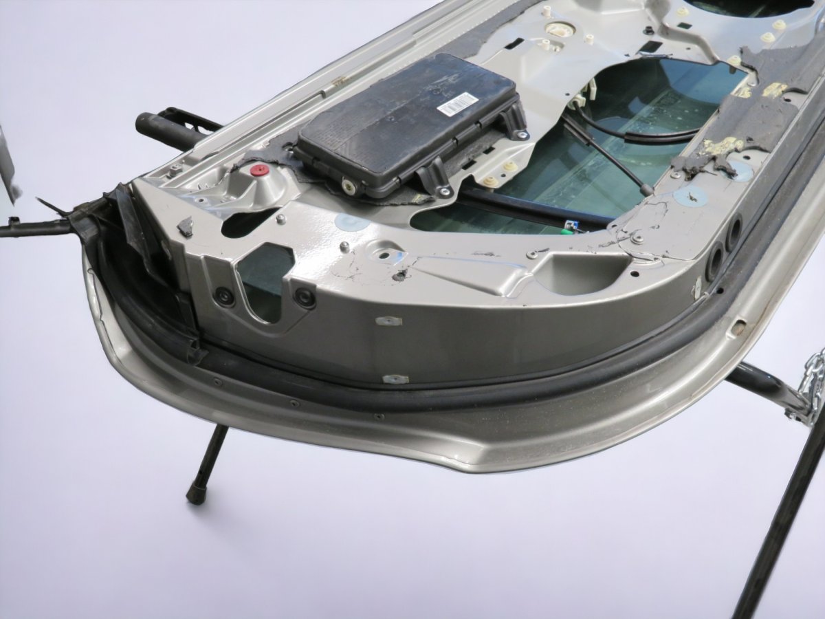 A2307200505 A2307220110 Door Front Left MERCEDES-BENZ SL-CLASS (R230) (2001-2012)