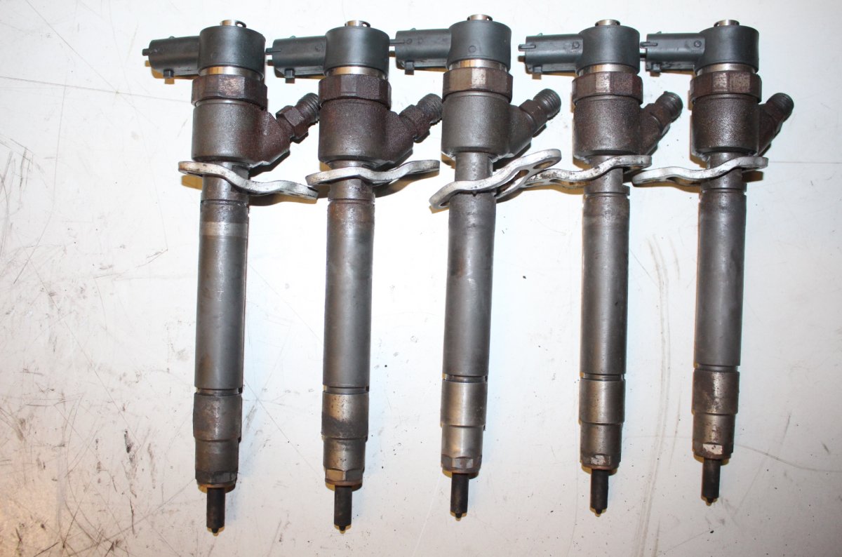4AHIH85 0445110251 3075023705 Fuel Injector VOLVO XC90 I (2002-2014)