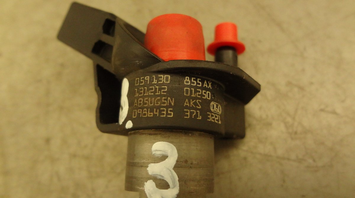 Fuel Injector VW PHAETON (3D) (2002-2016)