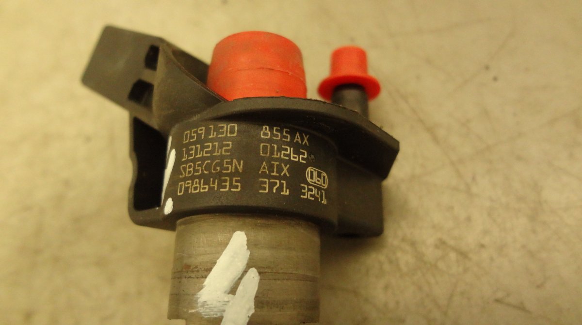 Fuel Injector VW PHAETON (3D) (2002-2016)