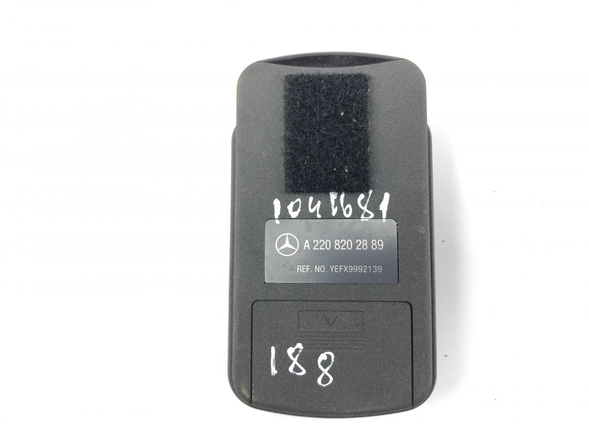 A2208202889 Radio / audio, other MERCEDES-BENZ S-CLASS (W220) (1998-2005)