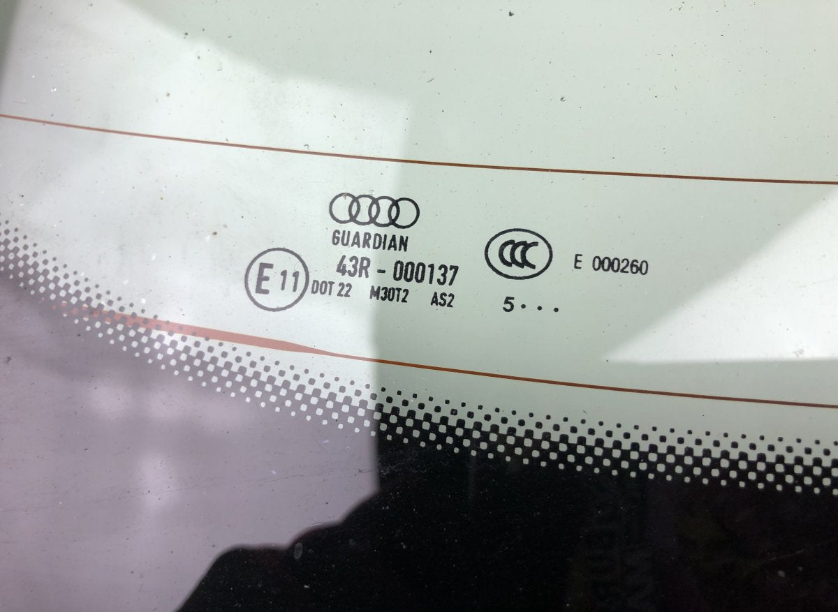 8W9845501 Rear Window glass AUDI A4 (8W, B9) (2015-)
